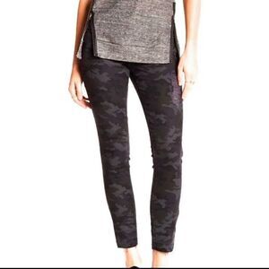 STS Blue Alice Ankle Skinny Camo Distressed Jeans 25